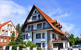 Pensjonat Tadeusz I Apartamenty W Darlowku